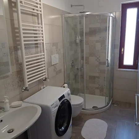 Apartment Madar